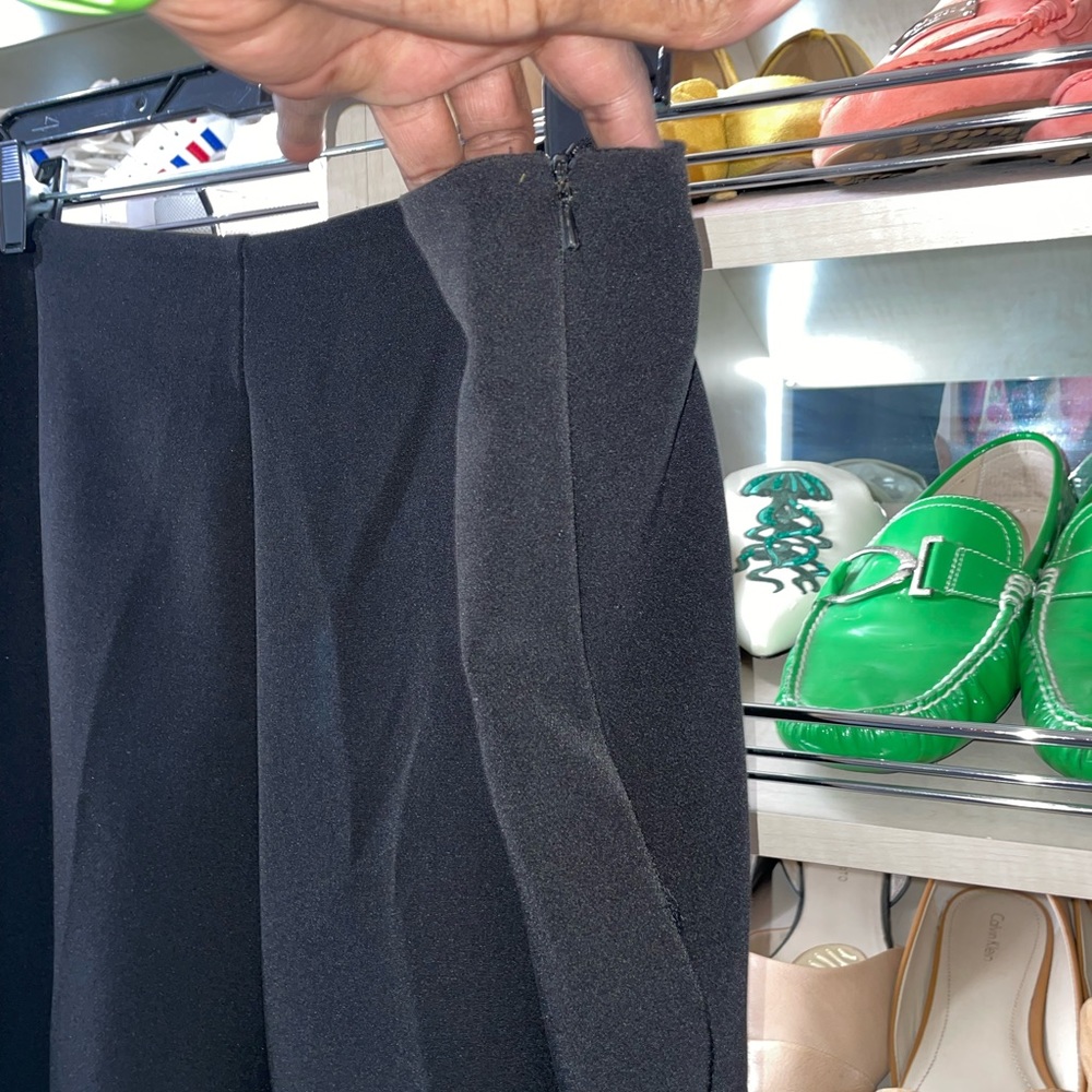 Split front pants - Picture 3 of 4